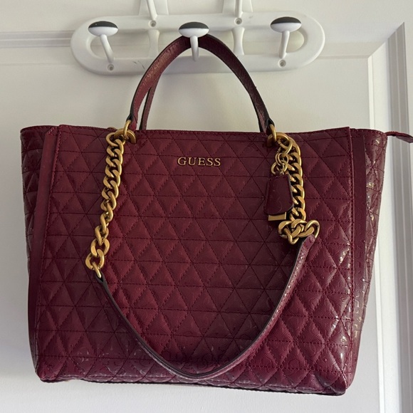Guess Burgundy Quilted Tote with Gold Chain - Picture 1 of 12